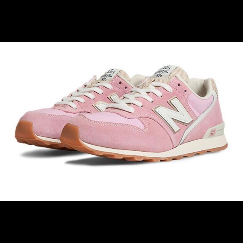 Classic New Balance 996, pink suede